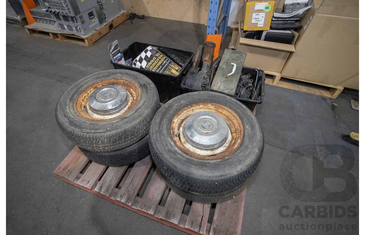 01/1966 Holden HD Special 4d Sedan Taralga Fawn / Fowlers Ivory 202ci Red Motor 3.3L