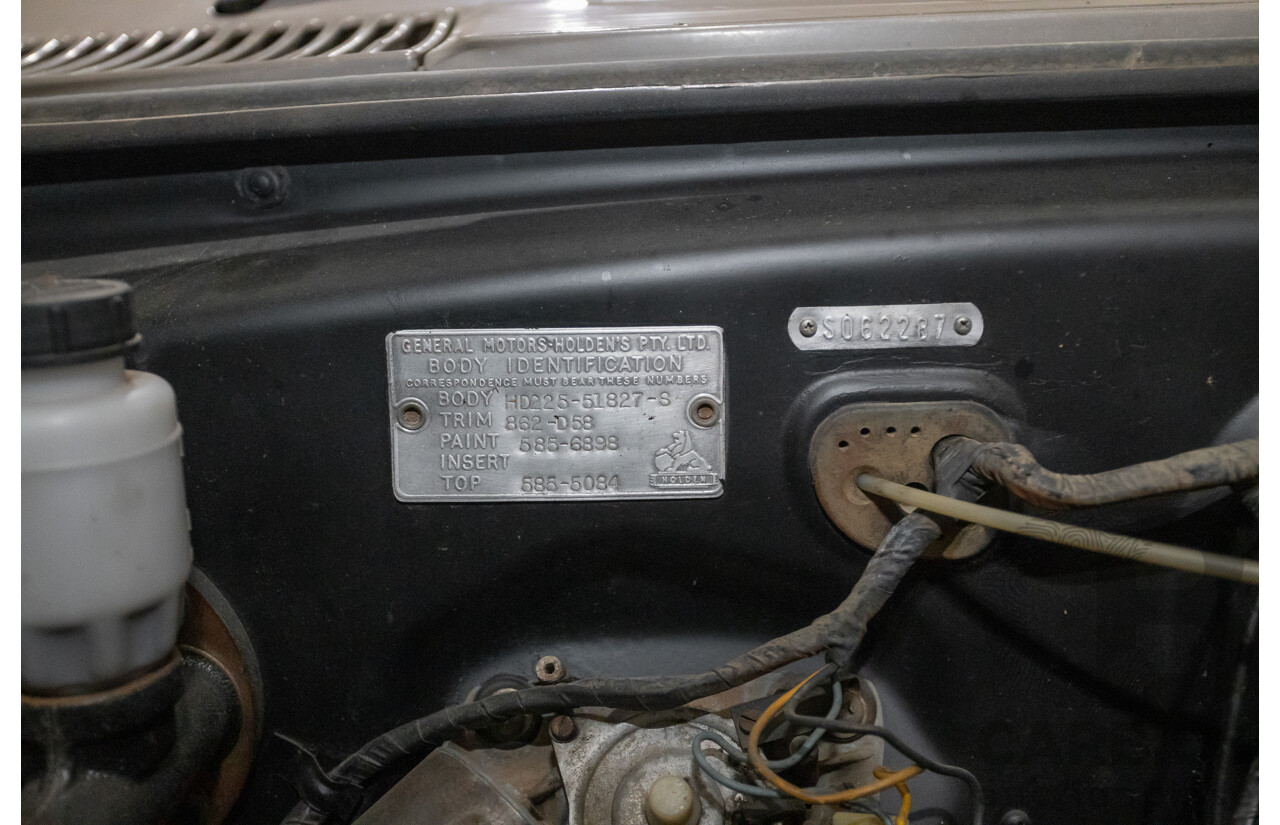 01/1966 Holden HD Special 4d Sedan Taralga Fawn / Fowlers Ivory 202ci Red Motor 3.3L