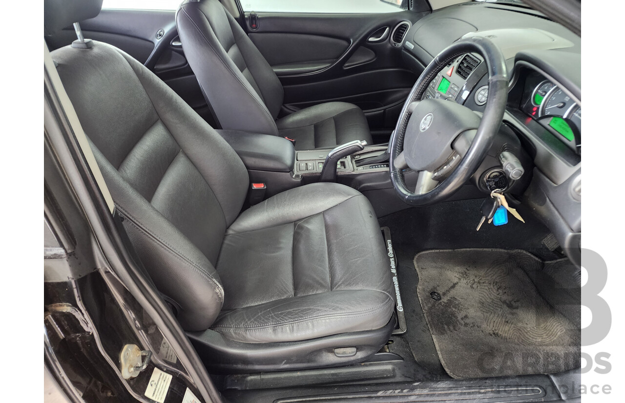 5/2006 Holden Adventra CX6 VZ MY06 4d Wagon Black 3.6L