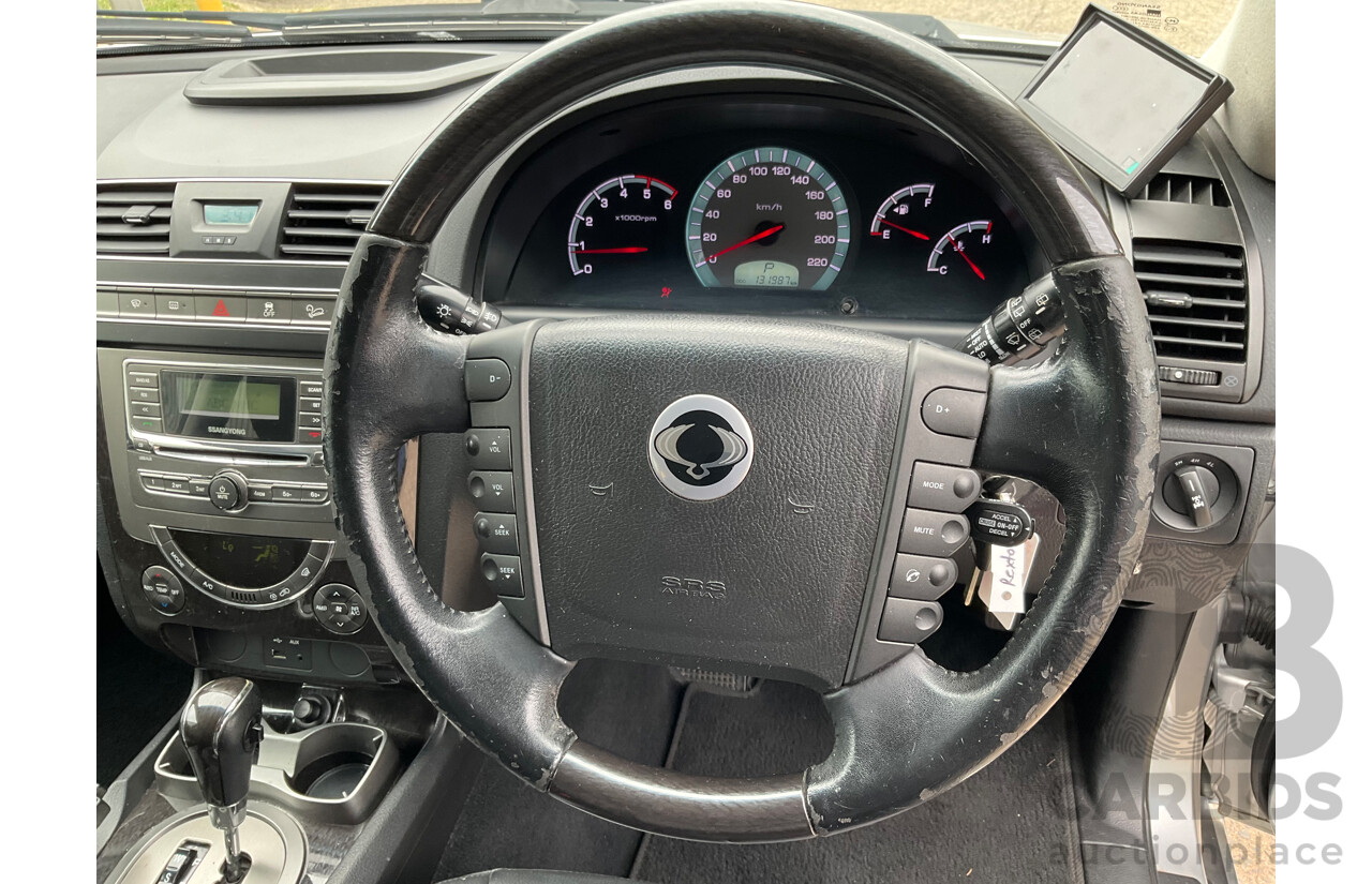 6/2015 Ssangyong Rexton SX (4x4) Y200 MY15 4d Wagon Moondust Silver Metallic Turbo Diesel 2.0L