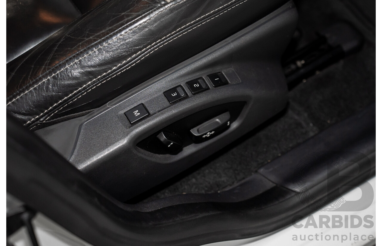 11/2010 Volvo XC60 D5 R-Design DZ MY11 4d Wagon Ice White Twin Turbo Diesel 2.4L