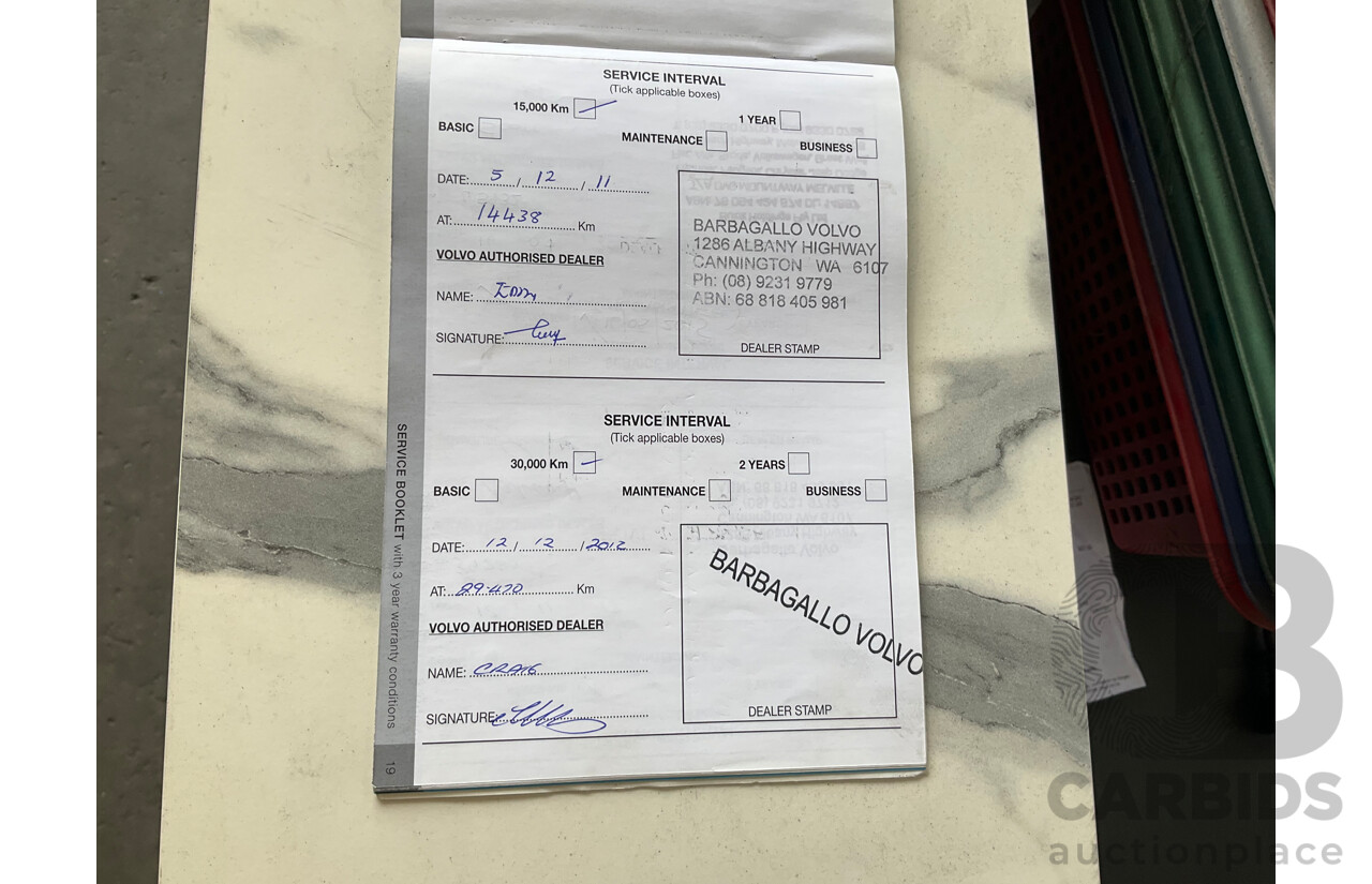 11/2010 Volvo XC60 D5 R-Design DZ MY11 4d Wagon Ice White Twin Turbo Diesel 2.4L