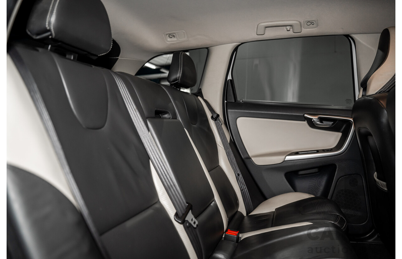 11/2010 Volvo XC60 D5 R-Design DZ MY11 4d Wagon Ice White Twin Turbo Diesel 2.4L