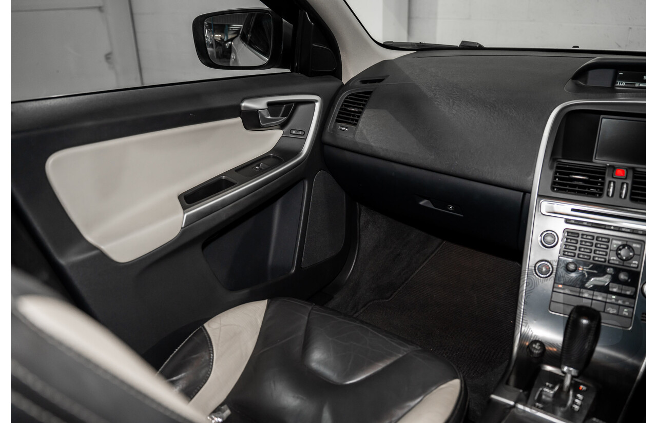 11/2010 Volvo XC60 D5 R-Design DZ MY11 4d Wagon Ice White Twin Turbo Diesel 2.4L