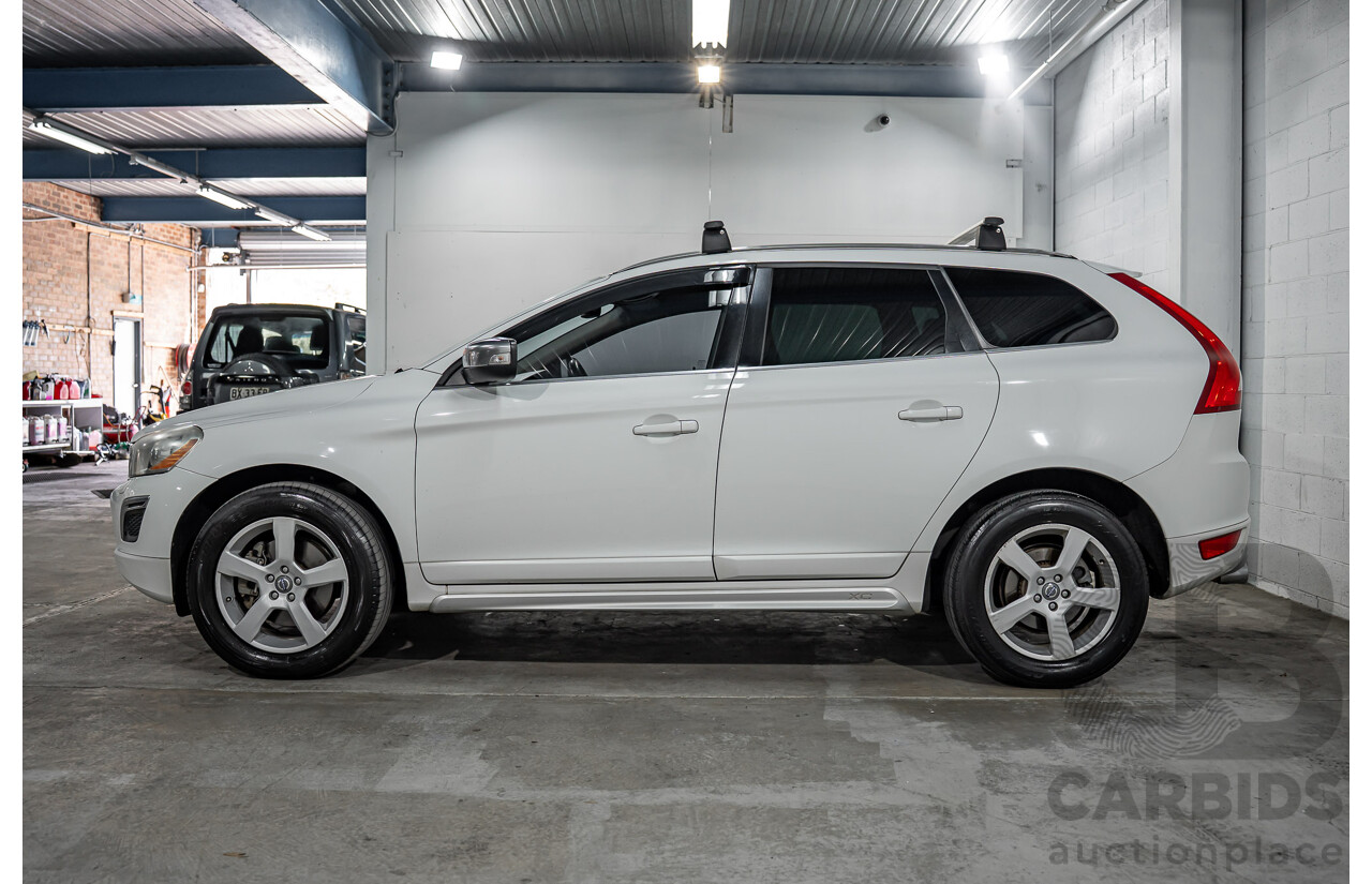 11/2010 Volvo XC60 D5 R-Design DZ MY11 4d Wagon Ice White Twin Turbo Diesel 2.4L