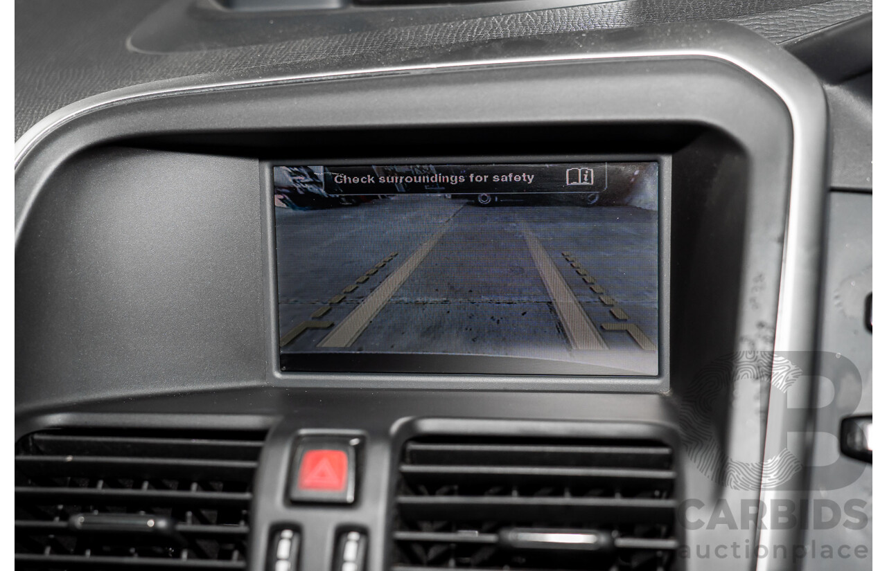 11/2010 Volvo XC60 D5 R-Design DZ MY11 4d Wagon Ice White Twin Turbo Diesel 2.4L