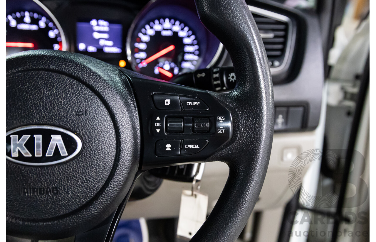 05/2018 Kia Carnival S (FWD) YP PE MY19 4d Wagon Clear White V6 3.3L