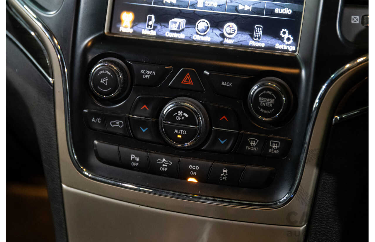 6/2013 Jeep Grand Cherokee Overland (4x4) WK MY14 4d Wagon True Blue Metallic V6 3.6L