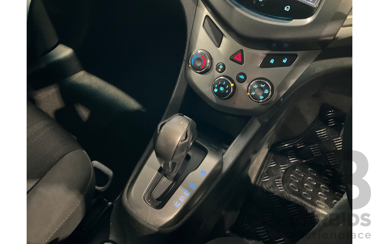 10/2014 Holden Barina CD TM MY14 4d Sedan Boracay Blue Metallic 1.6L