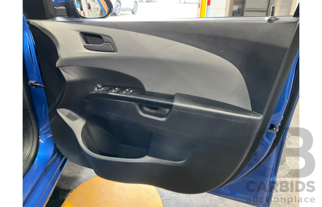 10/2014 Holden Barina CD TM MY14 4d Sedan Boracay Blue Metallic 1.6L