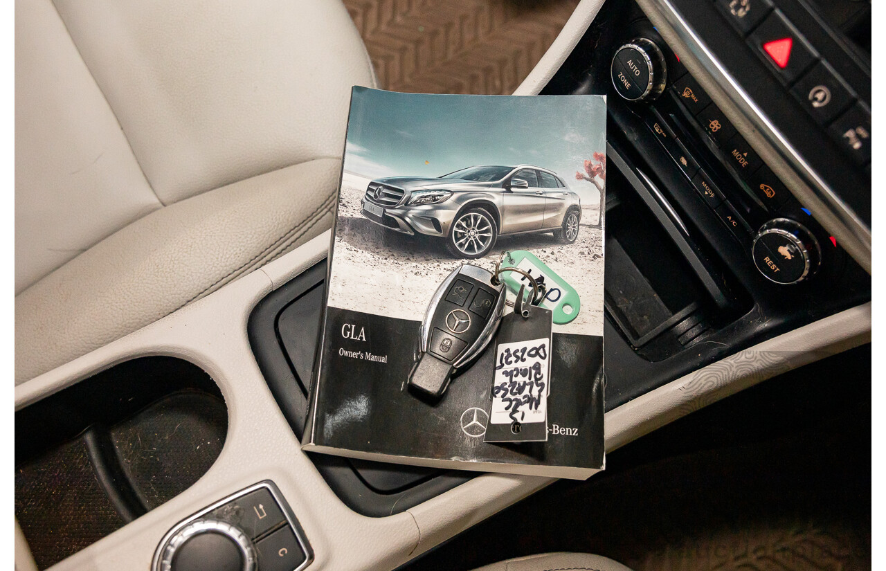 6/2015 Mercedes-Benz GLA 250 4Matic (AWD) X156 MY15 4d Wagon Night Black Turbo 2.0L