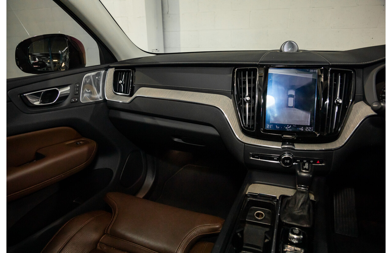 06/2018 Volvo XC60 D4 Inscription (AWD) AWD 246 MY19 4d Wagon Maple Brown Metallic Turbo Diesel 2.0L