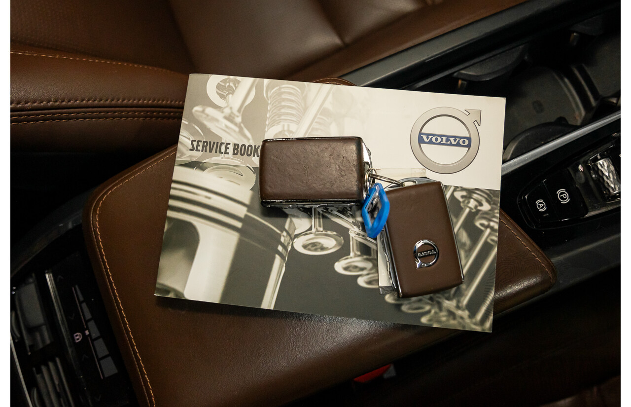 06/2018 Volvo XC60 D4 Inscription (AWD) AWD 246 MY19 4d Wagon Maple Brown Metallic Turbo Diesel 2.0L