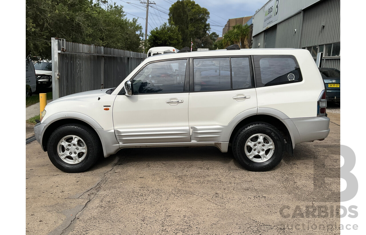 8/2000 Mitsubishi Pajero Exceed GLS LWB (4x4) NL 4d Wagon White 3.5L