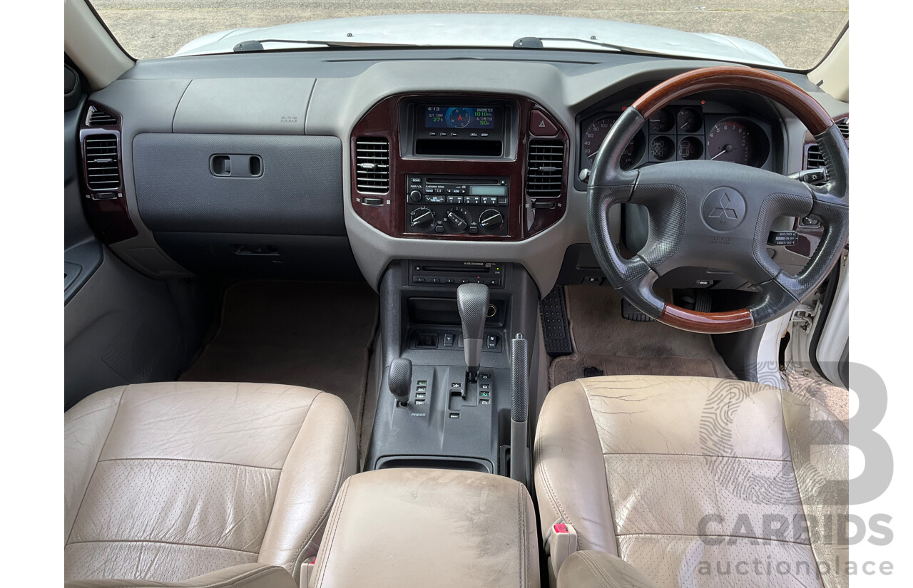 8/2000 Mitsubishi Pajero Exceed GLS LWB (4x4) NL 4d Wagon White 3.5L