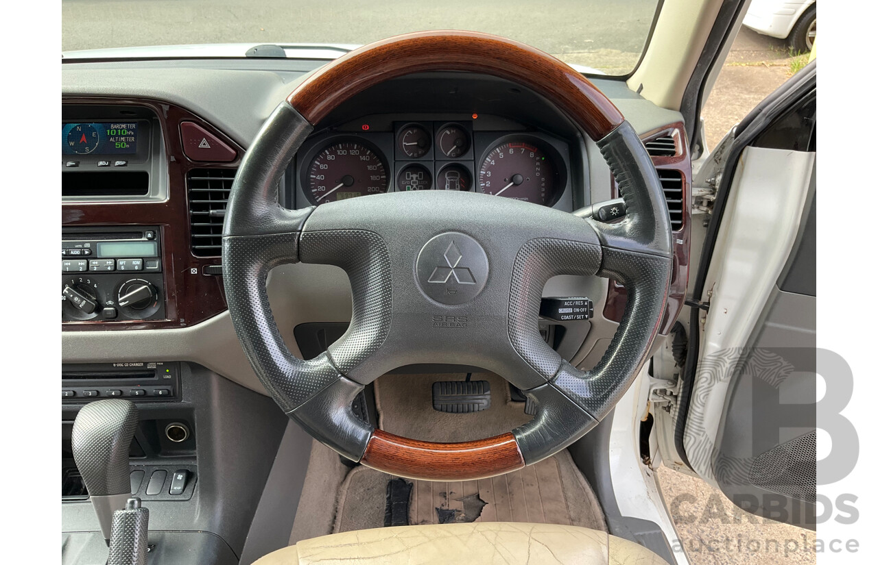 8/2000 Mitsubishi Pajero Exceed GLS LWB (4x4) NL 4d Wagon White 3.5L