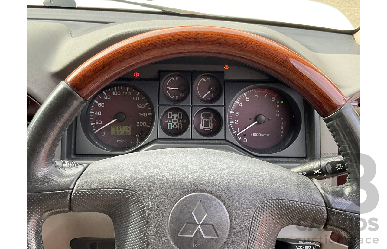 8/2000 Mitsubishi Pajero Exceed GLS LWB (4x4) NL 4d Wagon White 3.5L
