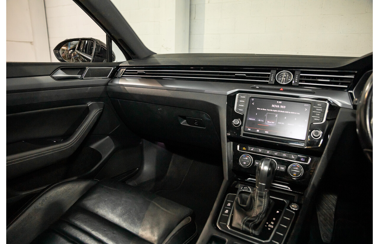 07/2016 Volkswagen Passat 132 TSI Comfortline (FWD) 3C MY16 4d Wagon Deep Black Pearl Turbo 1.8L