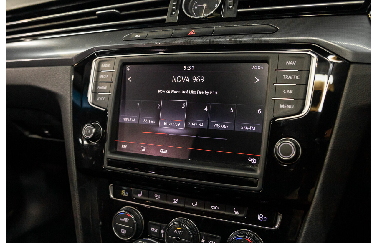 07/2016 Volkswagen Passat 132 TSI Comfortline (FWD) 3C MY16 4d Wagon Deep Black Pearl Turbo 1.8L