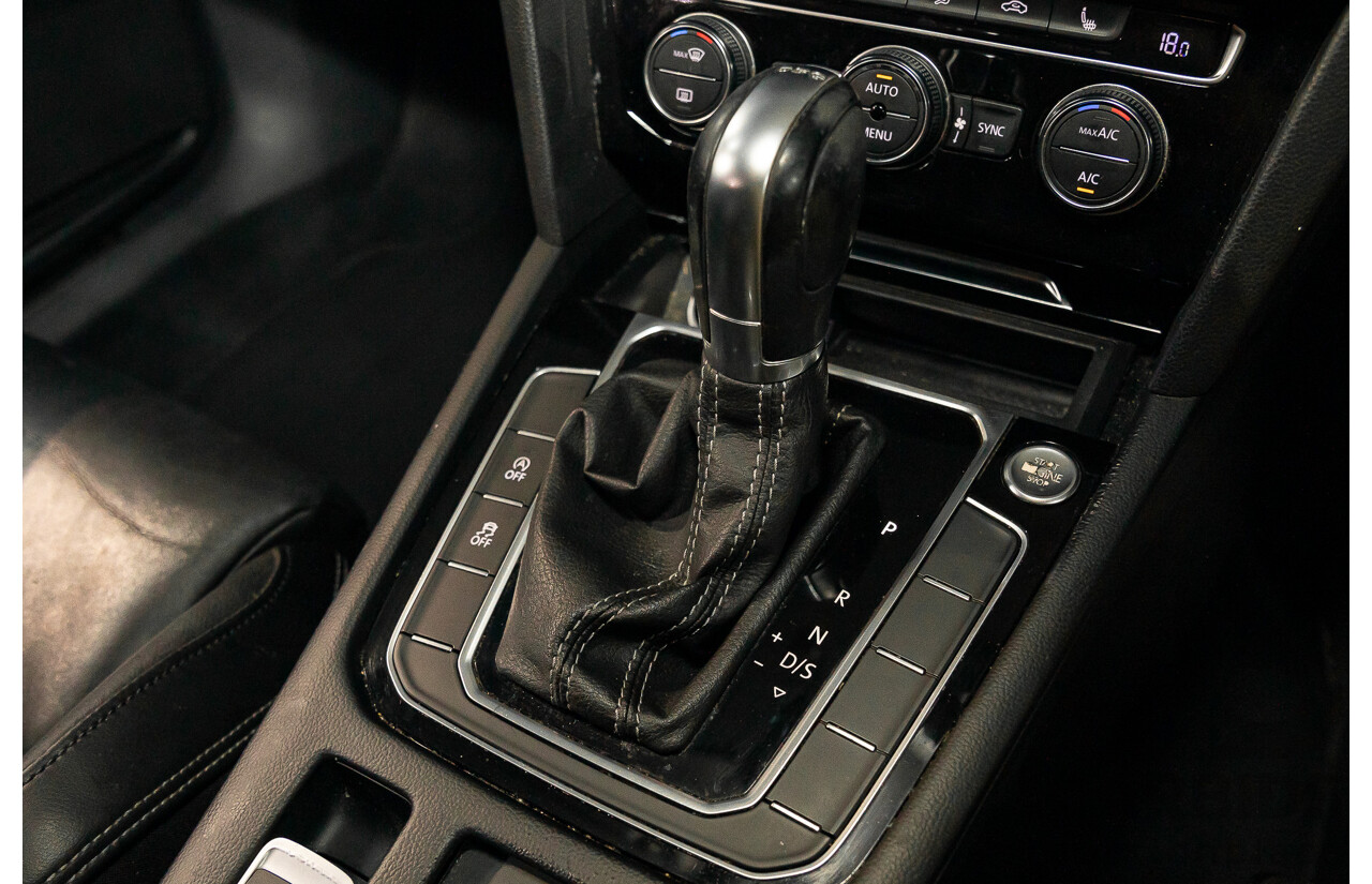 07/2016 Volkswagen Passat 132 TSI Comfortline (FWD) 3C MY16 4d Wagon Deep Black Pearl Turbo 1.8L