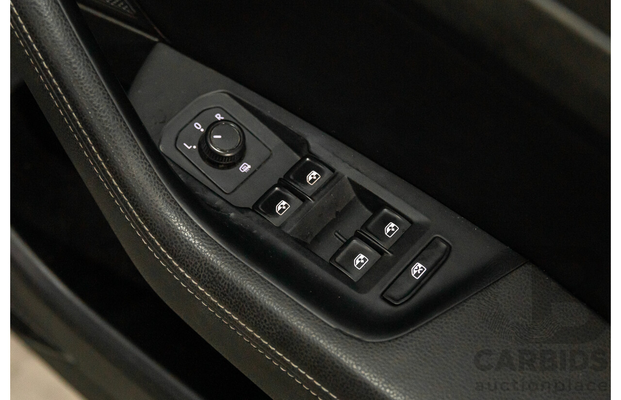 07/2016 Volkswagen Passat 132 TSI Comfortline (FWD) 3C MY16 4d Wagon Deep Black Pearl Turbo 1.8L