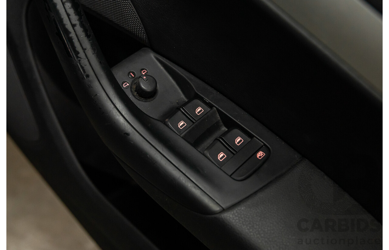 02/2016 Audi Q3 1.4 TFSI (110kW) FWD 8U MY15 4D Wagon Floret Silver Turbo 1.4L