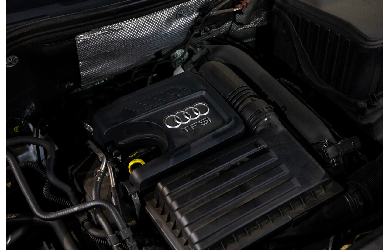 02/2016 Audi Q3 1.4 TFSI (110kW) FWD 8U MY15 4D Wagon Floret Silver Turbo 1.4L