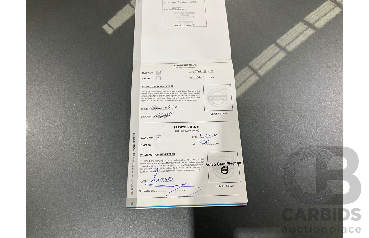 07/2018 Volvo XC40 T5 Momemtum (AWD) 536 MY18 4d Wagon Bright Silver Metallic Turbo 2.0L