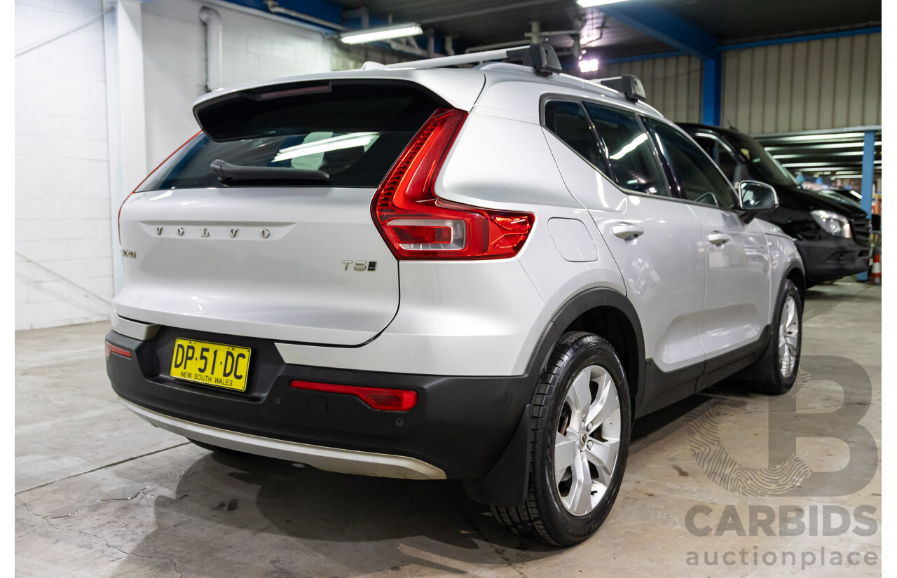 07/2018 Volvo XC40 T5 Momemtum (AWD) 536 MY18 4d Wagon Bright Silver Metallic Turbo 2.0L