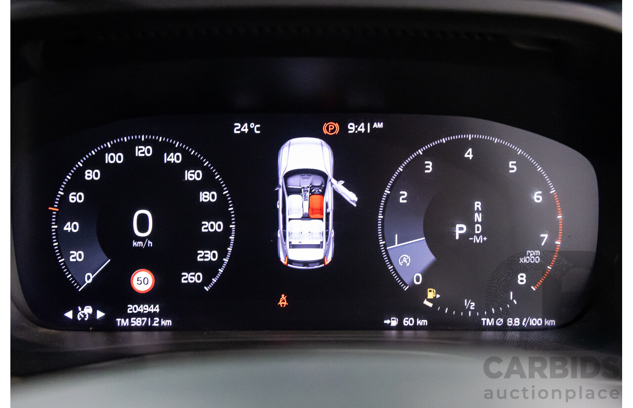 07/2018 Volvo XC40 T5 Momemtum (AWD) 536 MY18 4d Wagon Bright Silver Metallic Turbo 2.0L