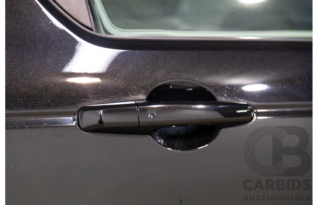 01/2016 Land Rover Discovery Sport Td4 HSE (AWD) LC MY16.5 4d Wagon Santorini Black Metallic Turbo Diesel 2.2L