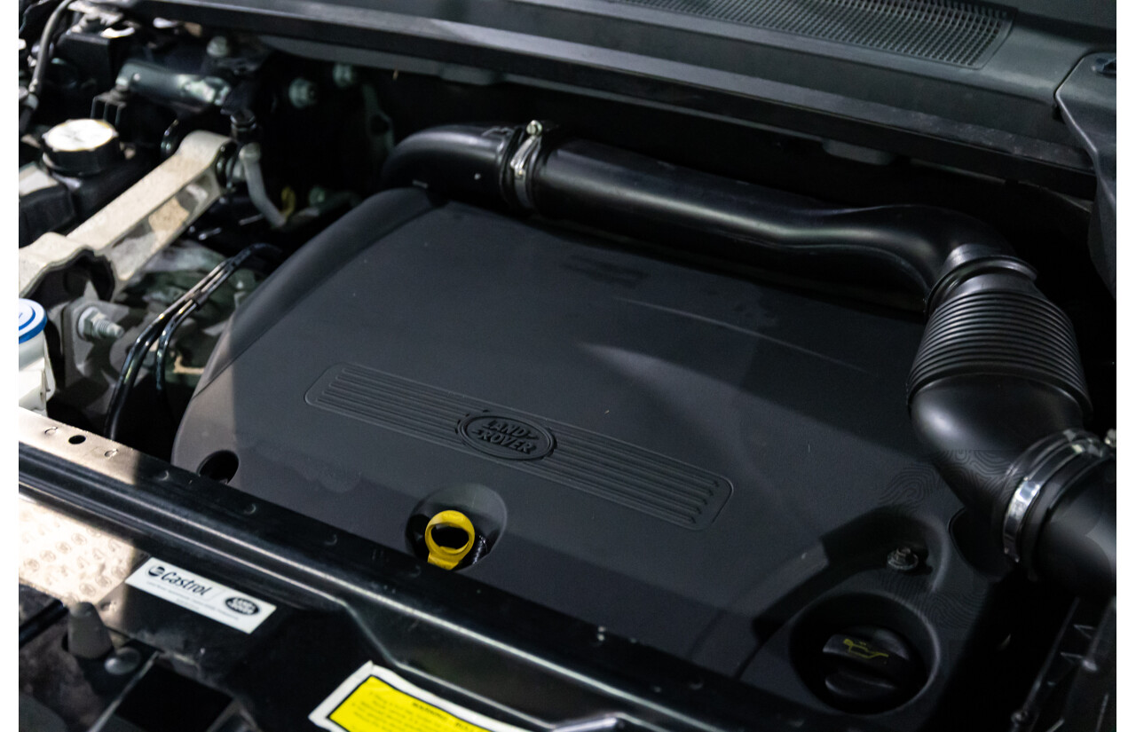 01/2016 Land Rover Discovery Sport Td4 HSE (AWD) LC MY16.5 4d Wagon Santorini Black Metallic Turbo Diesel 2.2L