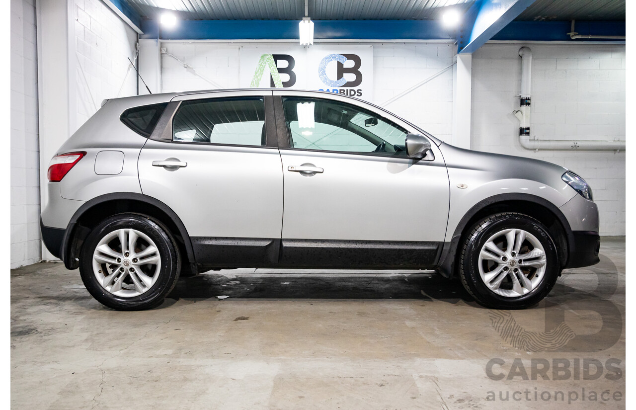 4/2013 Nissan Dualis ST (4x2) J10 MY13 4d Wagon Titanium Grey Metallic 2.0L