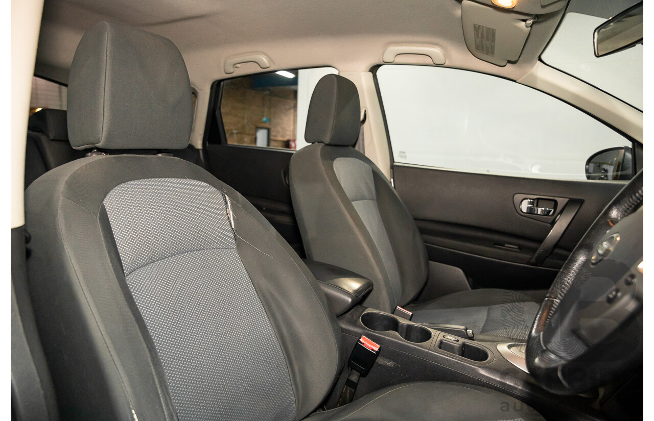 4/2013 Nissan Dualis ST (4x2) J10 MY13 4d Wagon Titanium Grey Metallic 2.0L