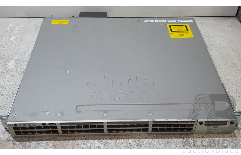 Cisco (WS-C3850-48F-S) Catalyst 3850 48 PoE+ 48-Port Gigabit Switch