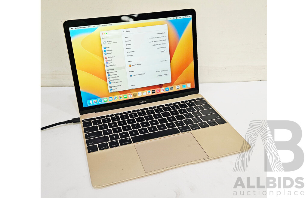 Apple (A1534) Intel Core I5-7Y54 1.2GHz - 3.2GHz Dual-Core CPU 12-Inch MacBook
