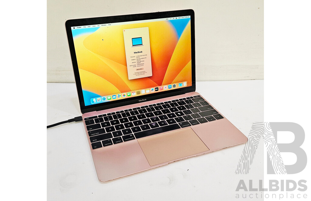 Apple (A1534) Intel Core I5-7Y54 1.2GHz - 3.2GHz Dual-Core CPU 12-Inch MacBook