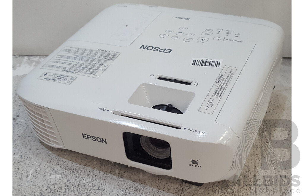 Epson (EB-992F) Full HD (1080p) 3LCD Projector