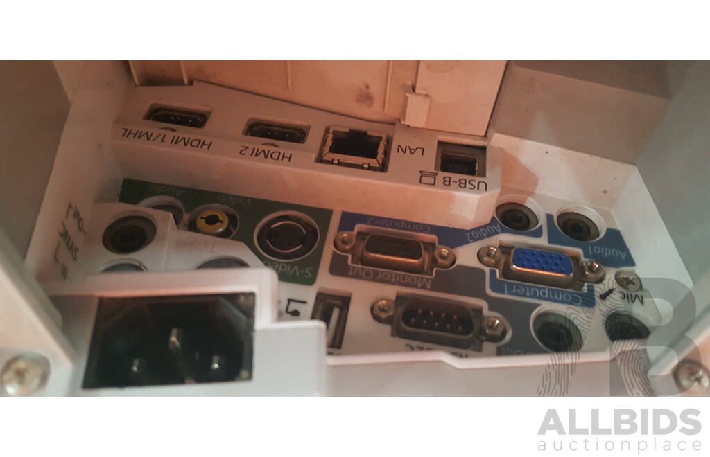 Epson (EB-595Wi) WXGA 3LCD Projector