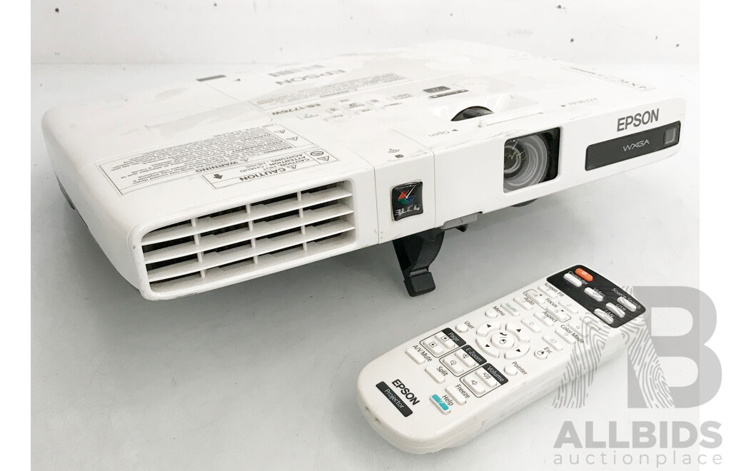 Epson (EB-1776W) LCD Ultra Portable Multimedia Projector