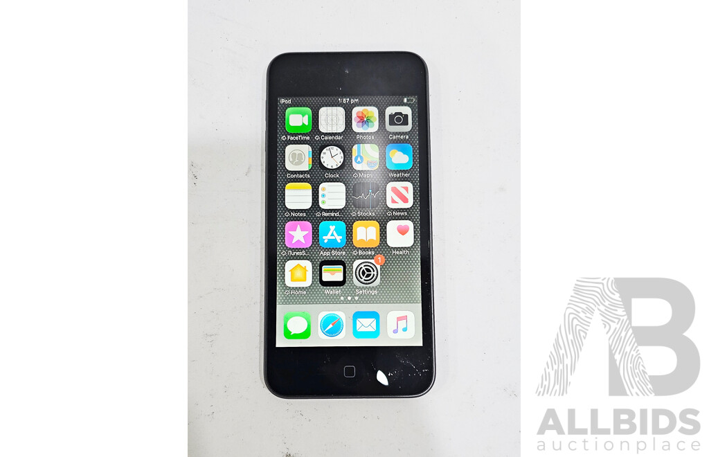 Apple (A1574) 32GB IPod Touch (6th Gen)