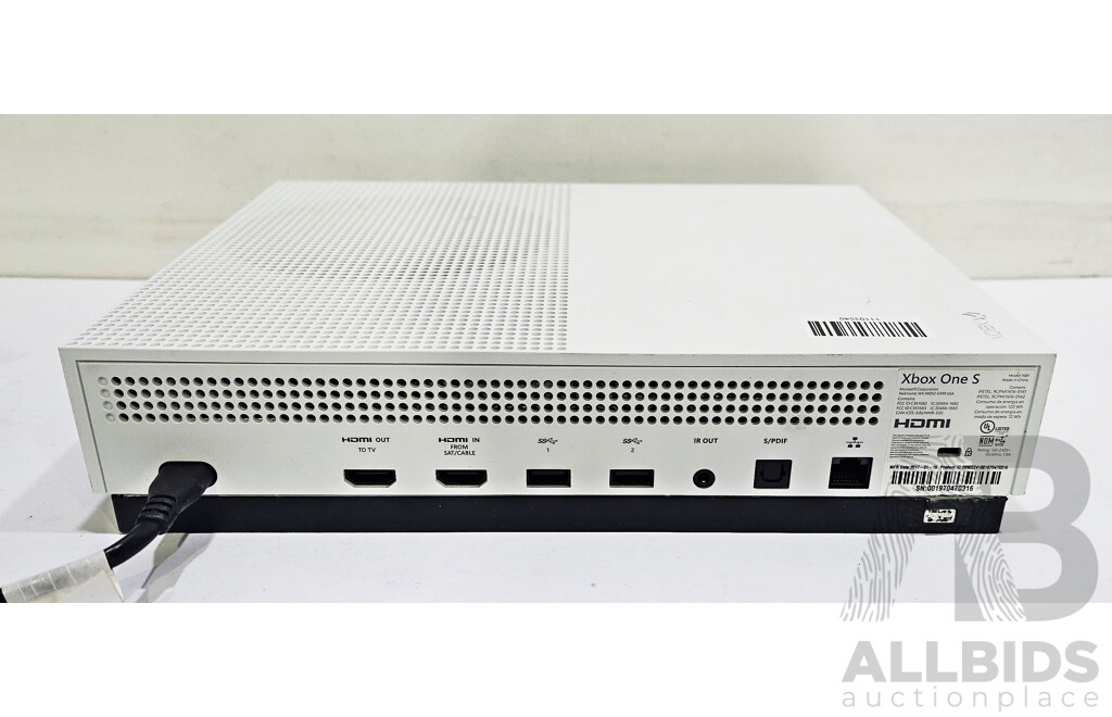 Microsoft (1681) Xbox One S Console