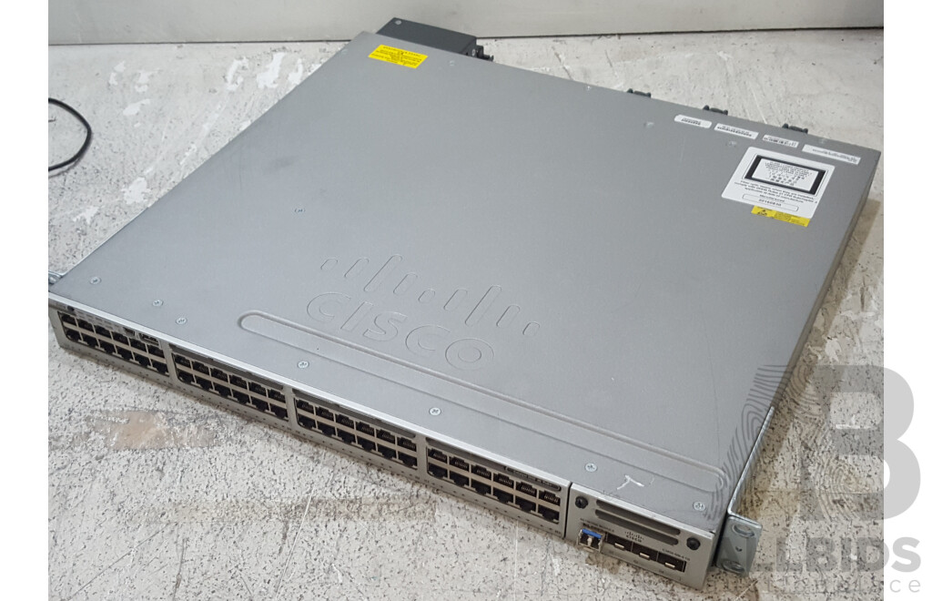 Cisco (WS-C3850-48P-S) Catalyst 3850-48-PoE+ 48-Port Gigabit Switch