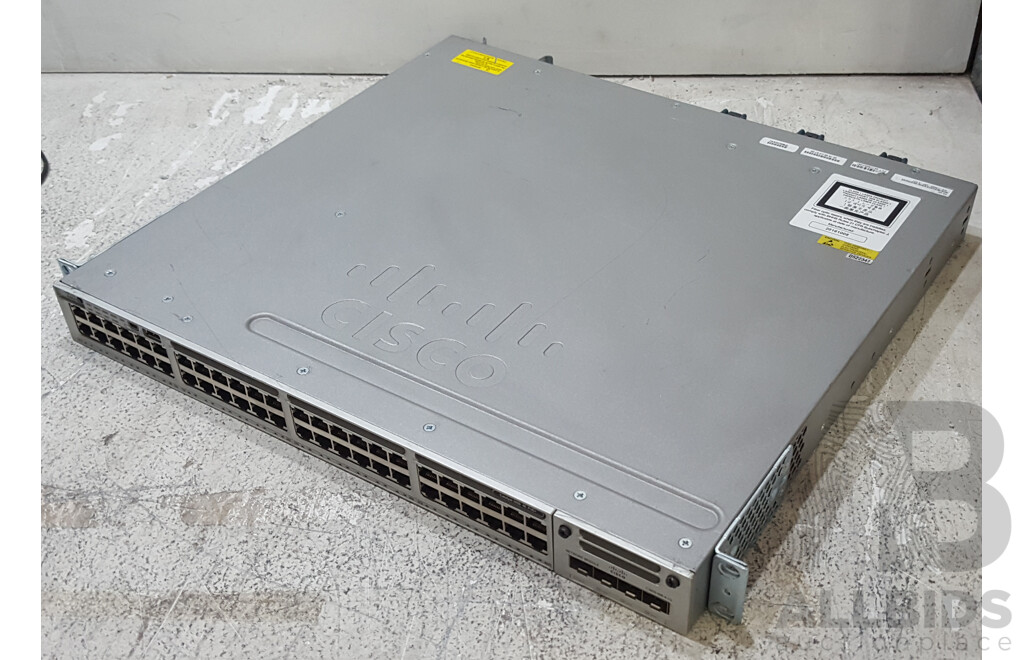 Cisco (WS-C3850-48P-S) Catalyst 3850-48-PoE+ 48-Port Gigabit Switch