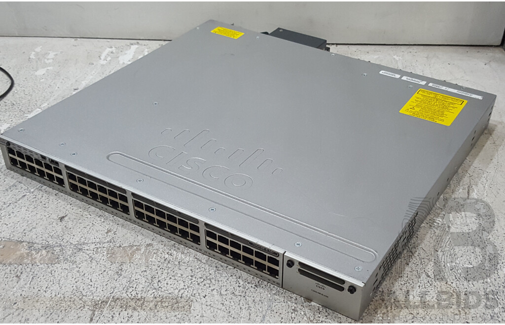 Cisco (WS-C3850-48F-S) Catalyst 3850 48 PoE+ 48-Port Gigabit Switch