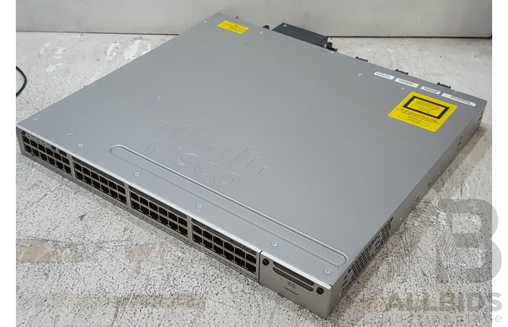 Cisco (WS-C3850-48F-S) Catalyst 3850 48 PoE+ 48-Port Gigabit Switch