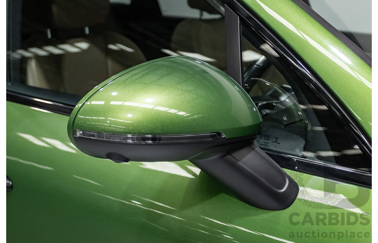 6/2019 Porsche Macan (AWD) 95B MY19 4D Wagon Mamba Green Metallic Turbo 2.0L