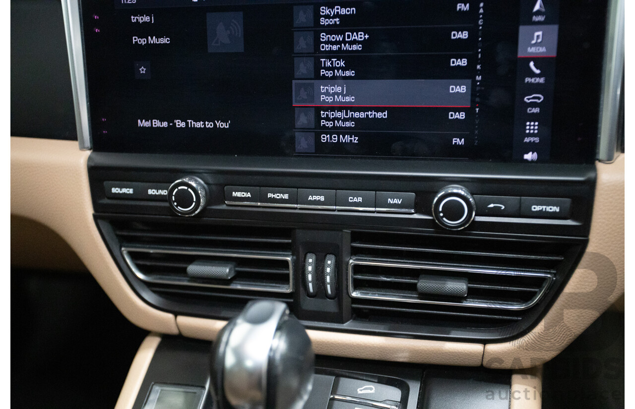 6/2019 Porsche Macan (AWD) 95B MY19 4D Wagon Mamba Green Metallic Turbo 2.0L