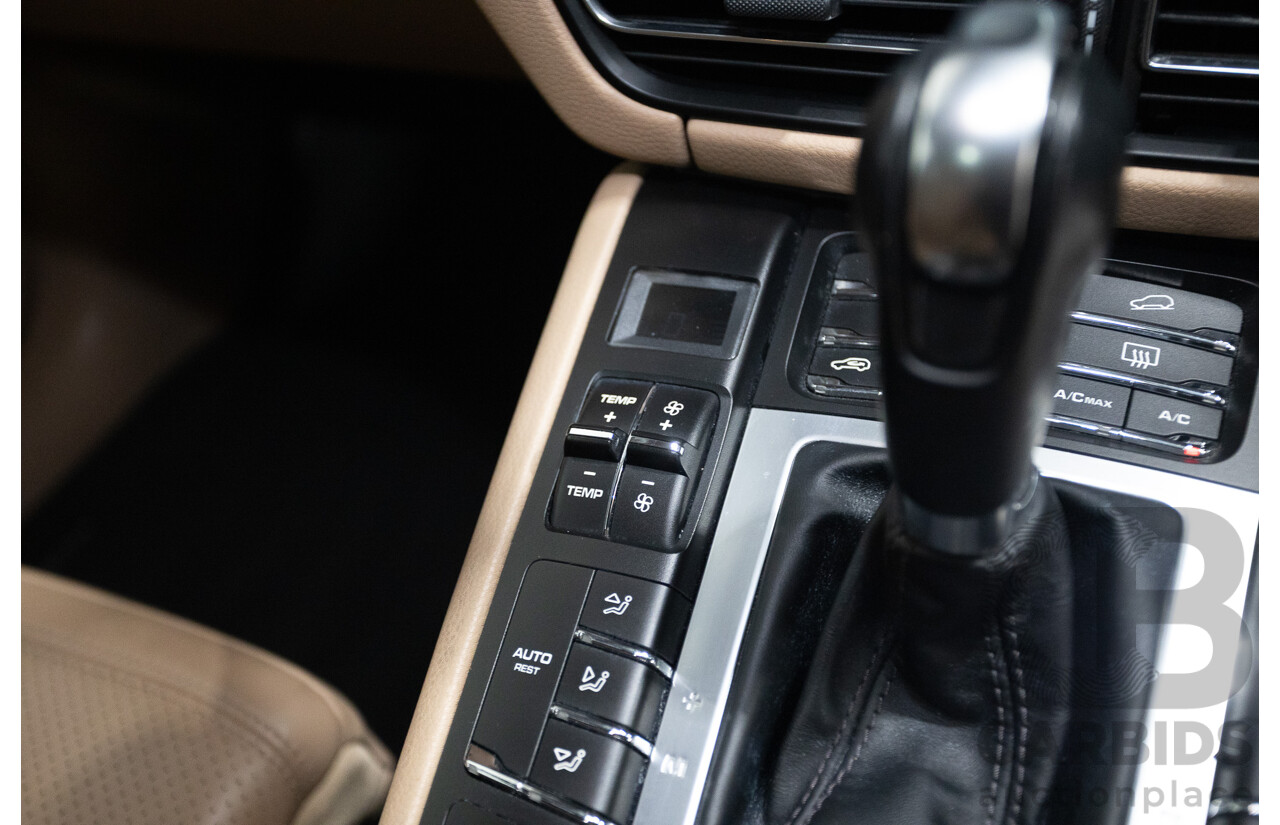 6/2019 Porsche Macan (AWD) 95B MY19 4D Wagon Mamba Green Metallic Turbo 2.0L