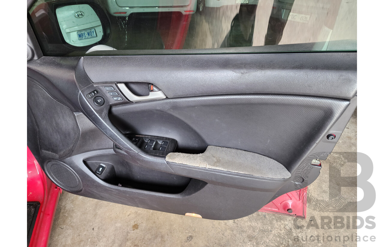 8/2008 Honda Accord EURO Luxury 10 4d Sedan Red 2.4L